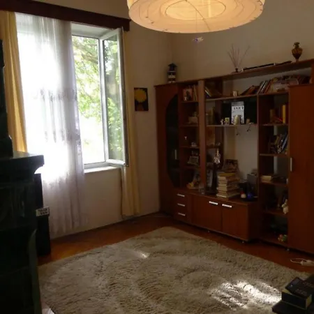 Villa Speciale 9 Chambres Avec Piscine Et Jardin