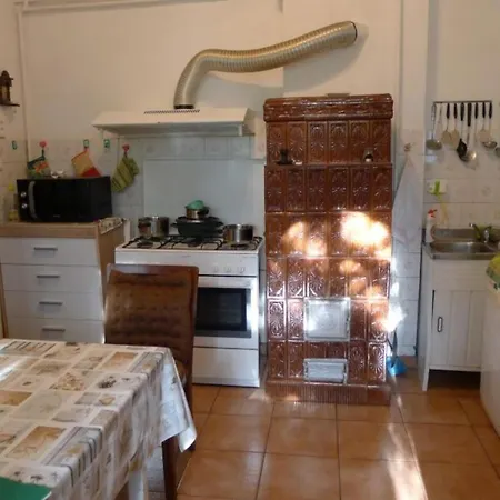 Villa Speciale 9 Chambres Avec Piscine Et Jardin *